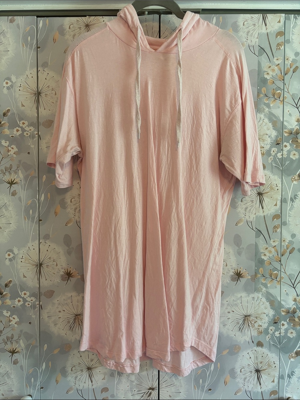 Hawk’s Bay Lightweight Pink Short-Sleeve Hoodie Tee